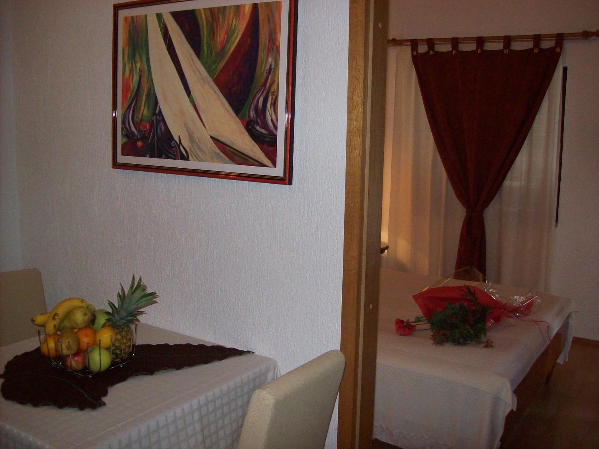 Apartments Rozic Rab Town Zimmer foto